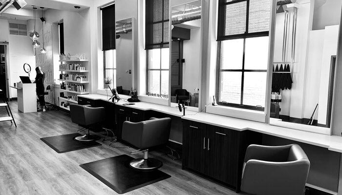 Interior del salón Atelier Noir